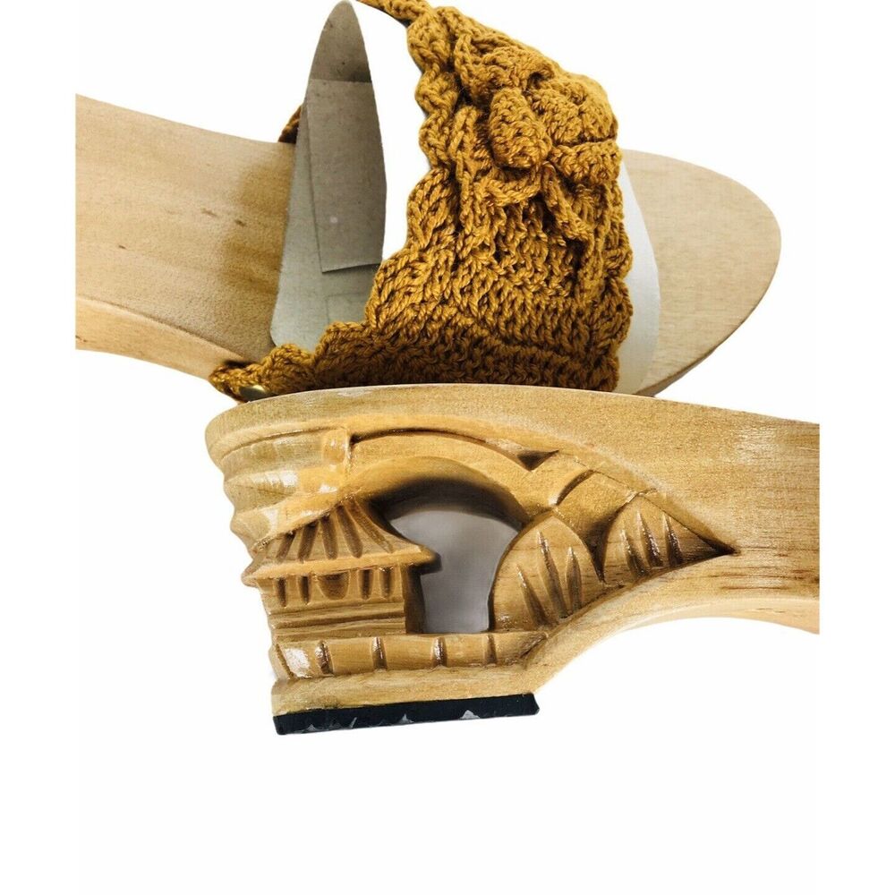 Vintage 70s Bakya Carved Wood Tiki Hut Crochet Knit Wedges Mules Sandals NEW
